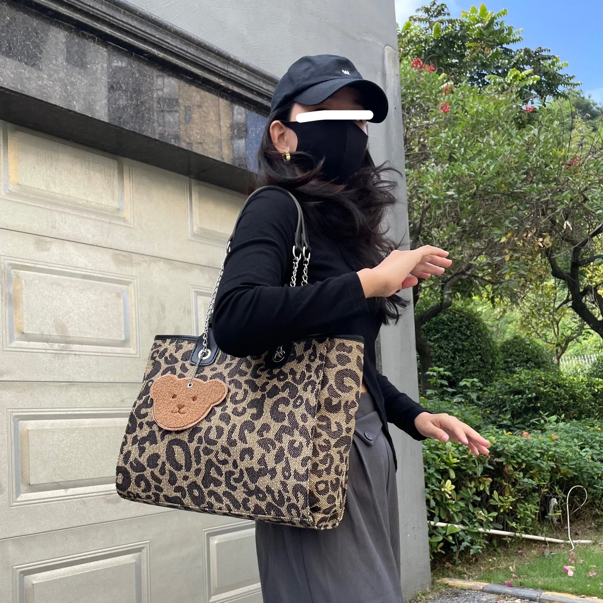 2021 Осень Зима Женская сумка с леопардовым принтом, роскошные дизайнерские сумки, высококачественная женская сумка через плечо, холщовая большая сумка