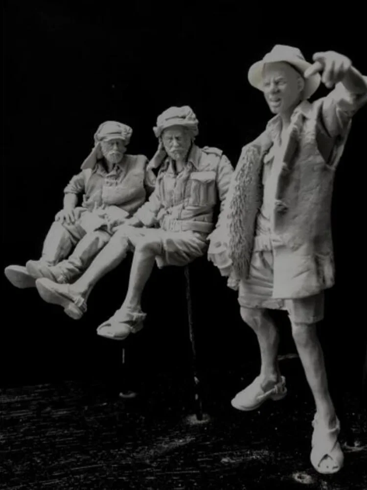 Смоляной солдат 1/16 экипажа с солдатом-членом (3 фигурки)   Модель в разобранном виде, неокрашенный набор для сборки фигур
